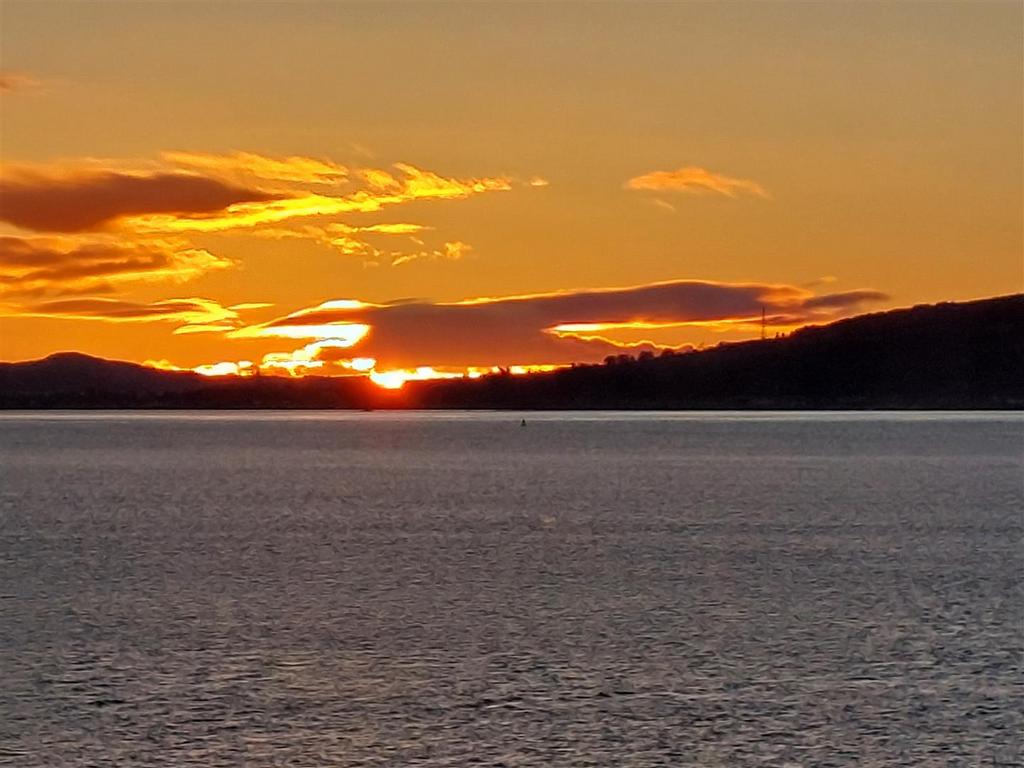 Sunset 100 Harbourside.jpg