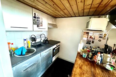 1 bedroom apartment to rent, Manhattan Building, Bow Quarter, London, E3