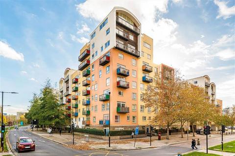 2 bedroom flat to rent, John Harrison Way, London SE10