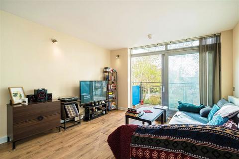 2 bedroom flat to rent, John Harrison Way, London SE10
