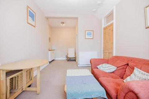 undefined, 0779L Smithfield Street, Edinburgh, EH11 2PJ