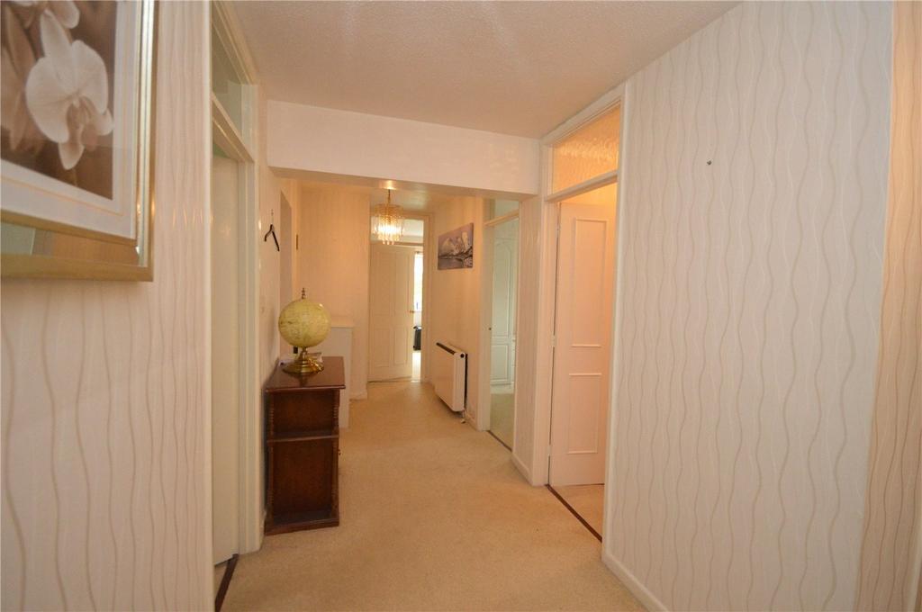 Hallway.jpg