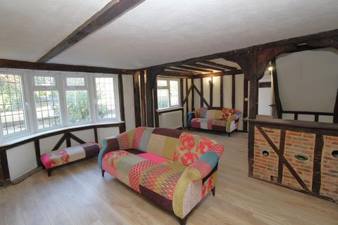 undefined, Hands Farm Cottages, Radley Green, CM4