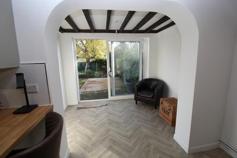 undefined, Hands Farm Cottages, Radley Green, CM4