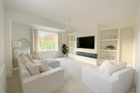 3 bedroom semi-detached house for sale, Waltham Road, Scartho
