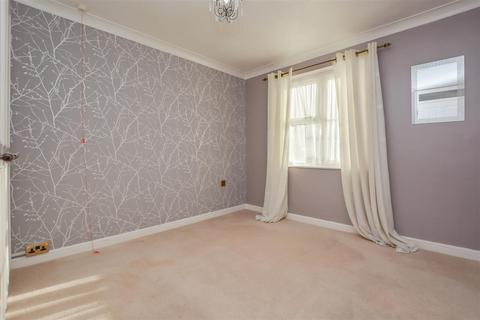 1 bedroom retirement property for sale, Eastfield Road, Brentwood