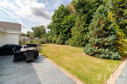 4 bedroom detached bungalow for sale, Webbs Close, Ringwood BH24