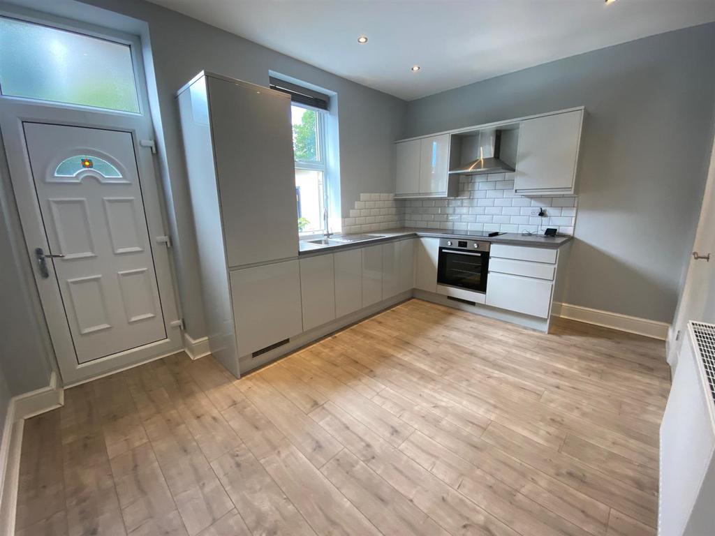 KITCHEN.png