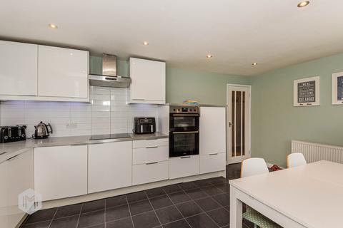 4 bedroom semi-detached house for sale, Wentworth Close, Radcliffe, Manchester, Greater Manchester, M26 3WH