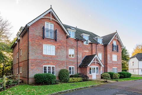 undefined, Admiral Way, Godalming, Surrey, GU7