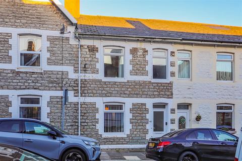 undefined, Lombard Street, Barry