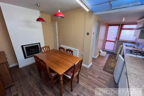 undefined, Howard Street, Treorchy, Rhondda Cynon Taff, CF42