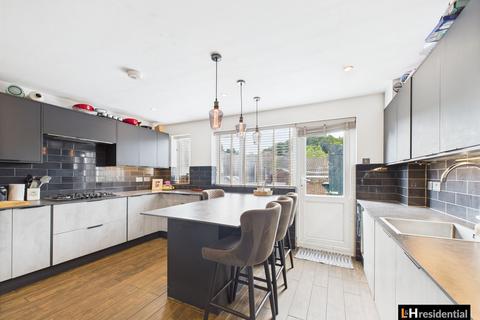 undefined, Tallis Way, Borehamwood WD6