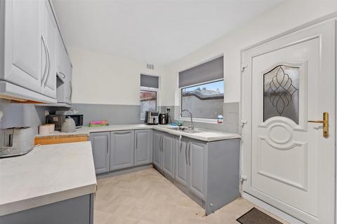 2 bedroom end of terrace house for sale, Warrington Road, Whiston