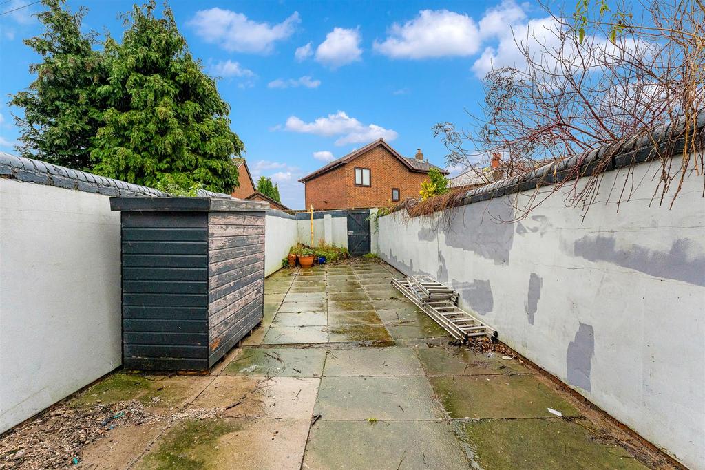 200 Warrington Road garden.jpg