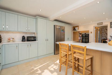 4 bedroom detached house for sale, Greenways, Bow Brickhill, Milton Keynes, MK17