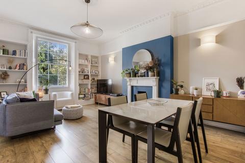 2 bedroom flat for sale, Camden Road, London NW1