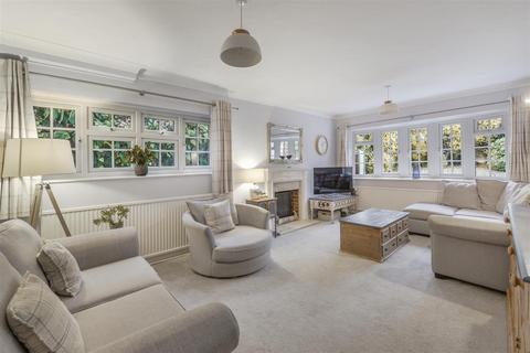 5 bedroom detached house for sale, Parkfield, Longfield DA3