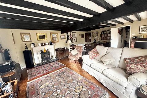 4 bedroom house for sale, Denbow Thatch, Farringdon