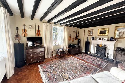 4 bedroom house for sale, Denbow Thatch, Farringdon