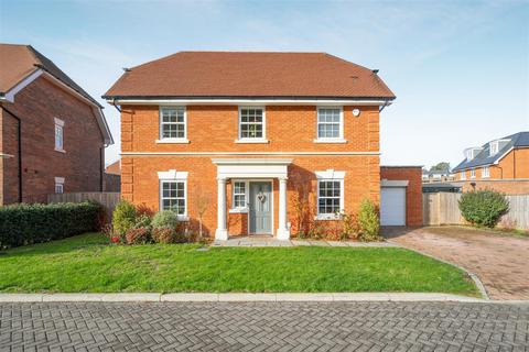 undefined, Kingswood, Ascot