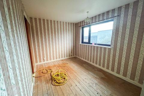 3 bedroom semi-detached house for sale, Shaftesbury Drive, Heywood, Greater Manchester, OL10 2PH