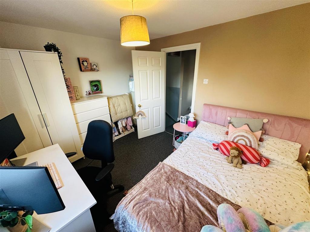 Bedroom2.1.jpg
