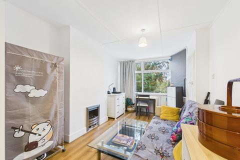 undefined, Hounslow Road, Hanworth, Feltham, Middlesex, TW13