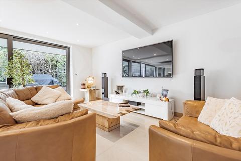 undefined, Trumpsgreen Avenue, Virginia Water, Surrey, GU25
