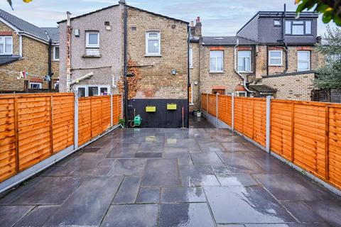 undefined, Salisbury Road, Chingford, London, E4