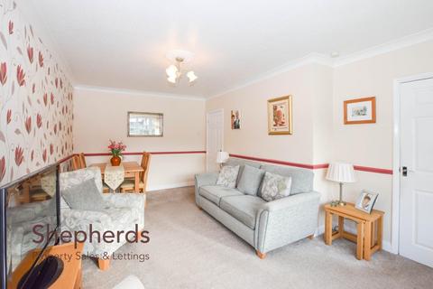 2 bedroom semi-detached bungalow for sale, Windsor Close, Cheshunt EN7