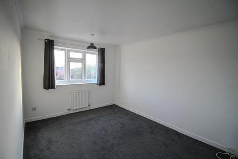 2 bedroom maisonette to rent, Lenton Manor, Nottingham