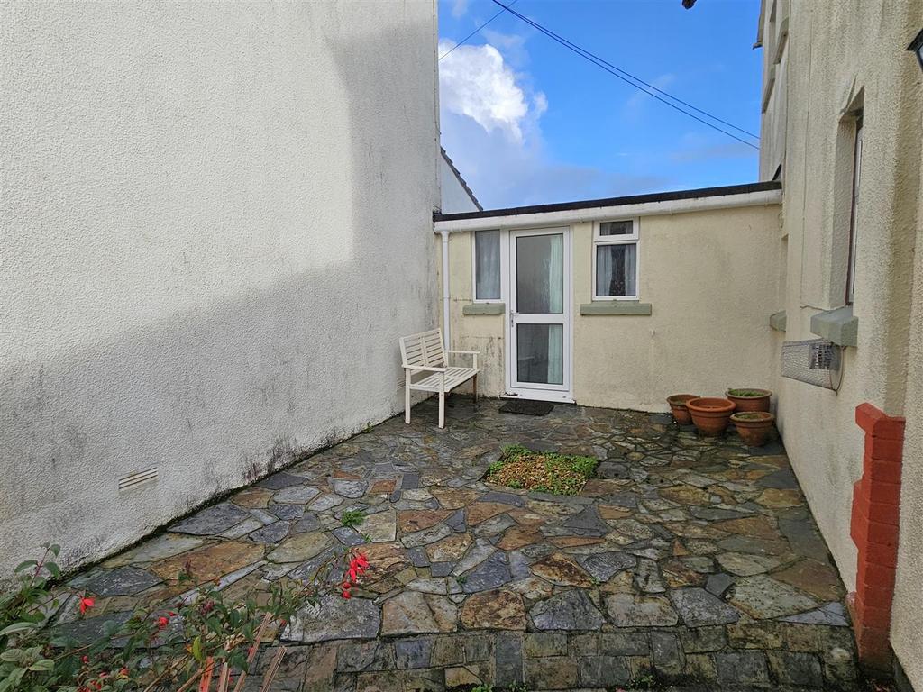 Front courtyard