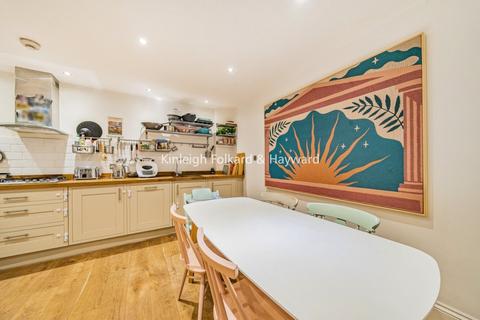 undefined, Mundania Road, London, SE22