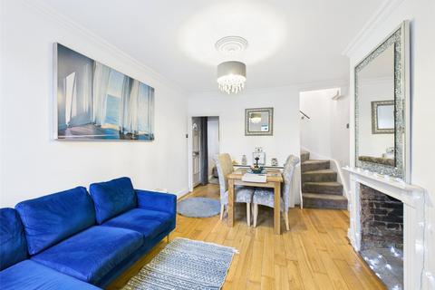 2 bedroom end of terrace house for sale, Brentwood Road, Romford RM2