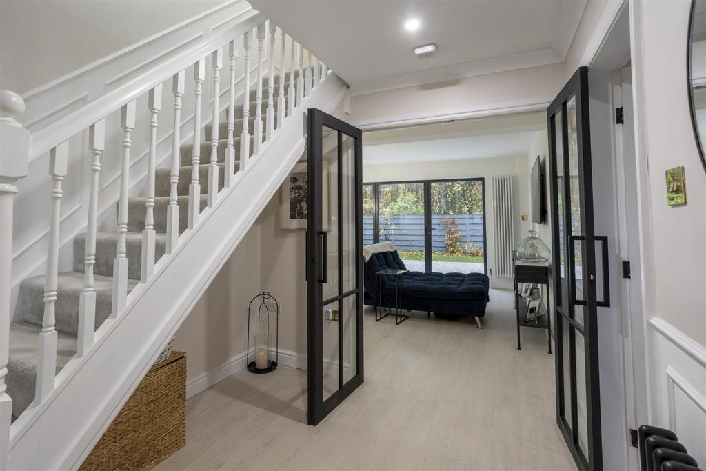 2 Ashbourne Place  4.jpg