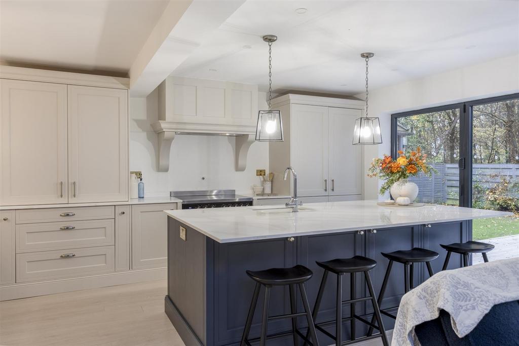 2 Ashbourne Place  6.jpg