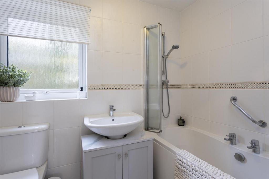 2 Ashbourne Place  31.jpg