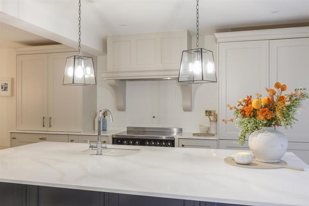 2 Ashbourne Place  15.jpg