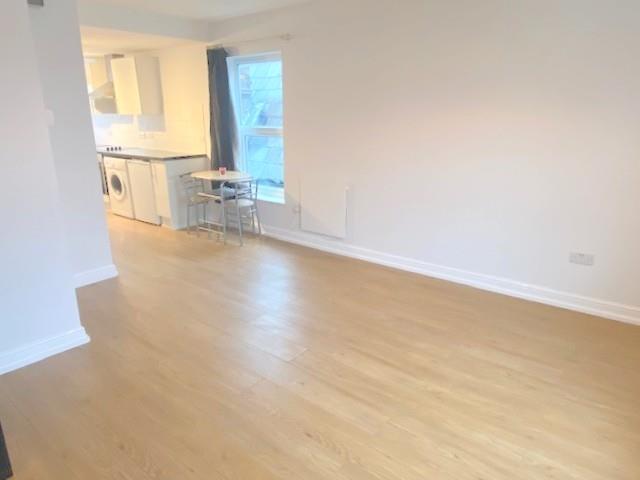 Living Area (5).jpg
