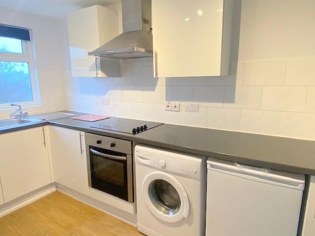 Kitchen (30).jpg