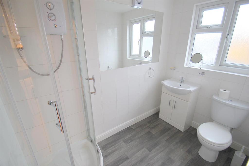 Bathroom (33).JPG