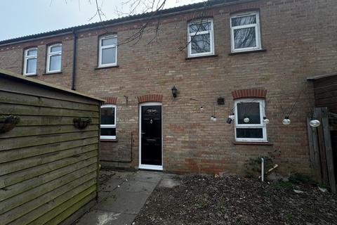 3 bedroom semi-detached house to rent, Temple Court, Cambridge, CB4