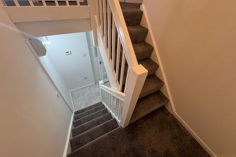 3 bedroom semi-detached house to rent, Temple Court, Cambridge, CB4
