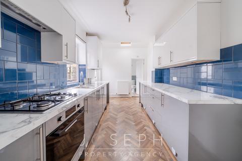 3 bedroom semi-detached house for sale, Foxhall Road, Ipswich, IP3