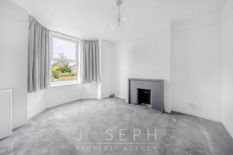 3 bedroom semi-detached house for sale, Foxhall Road, Ipswich, IP3