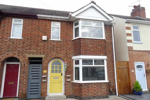 2 bedroom terraced house to rent, Forest Road, Hinckley