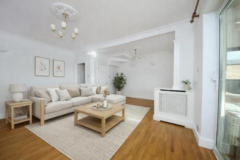 5 bedroom semi-detached house to rent, Bowes Road, W3