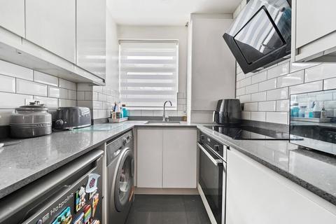 2 bedroom maisonette for sale, Penhill Road, Bexley