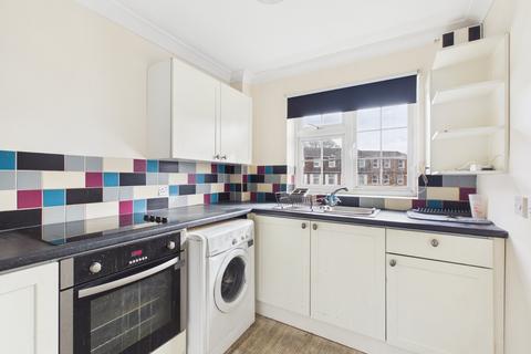 1 bedroom apartment to rent, Arborfield Close, Slough, Berkshire, SL1